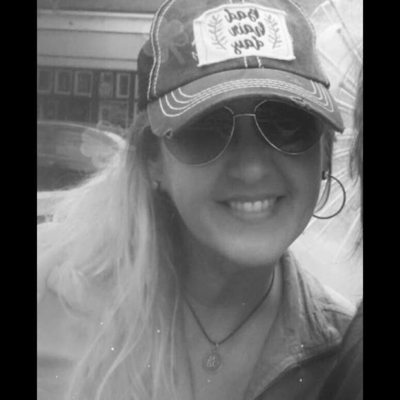 Meet your Posher, Deanna - Picture 1 of 1